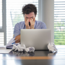 Você está cansado de trabalhar no CLT ou para algum chefe pois não tem perspectiva futura de crescimento. E quer construir sua própria empresa e Negócio.